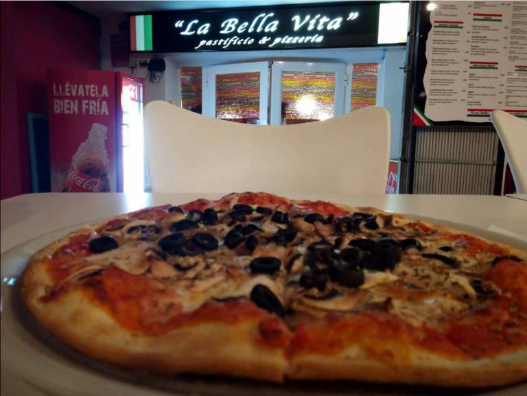 Restaurant Pizzeria ​​​​​​​La Bella Vita